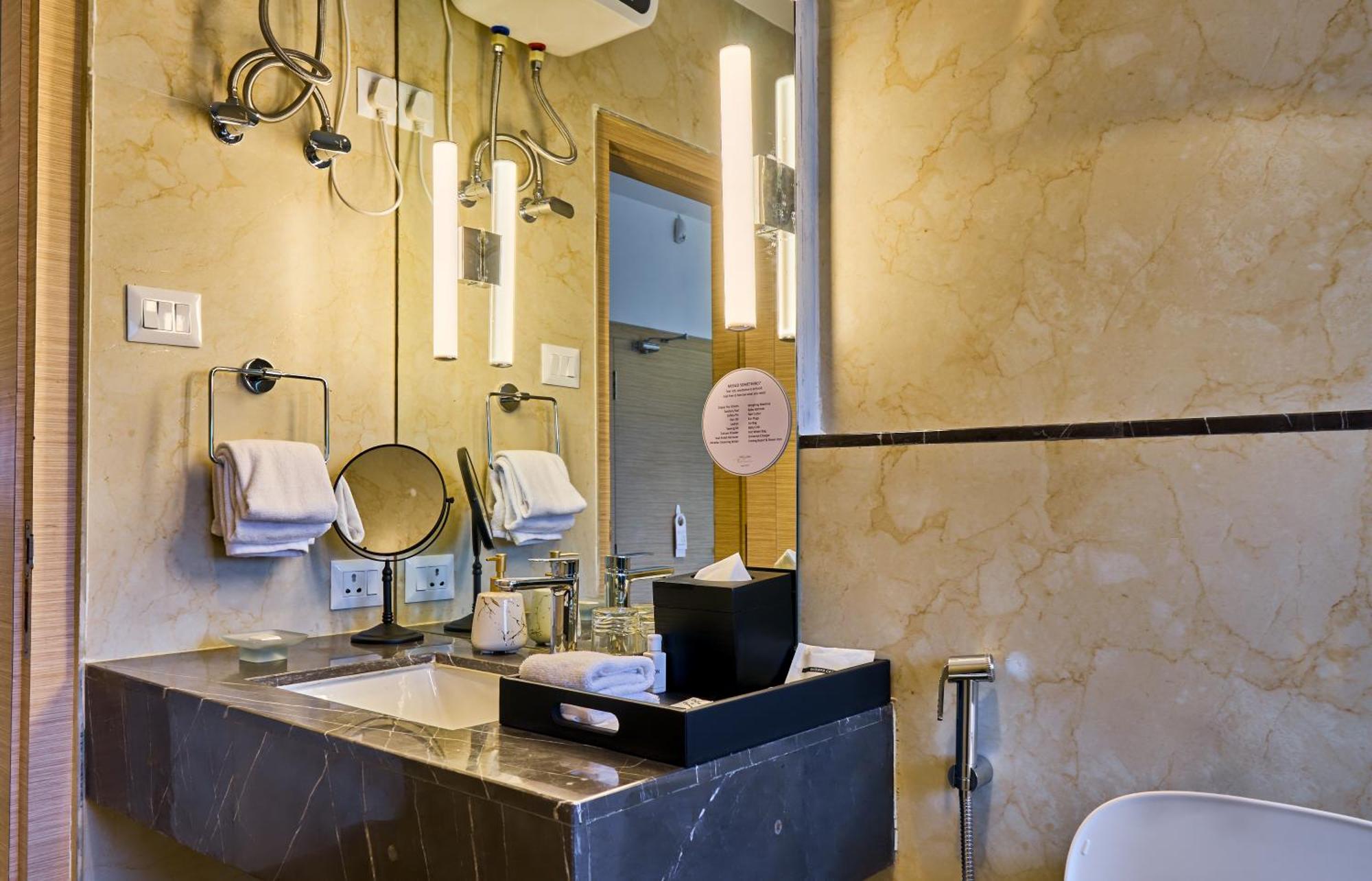 Shulem Boutique Hotel Dimapur Luaran gambar